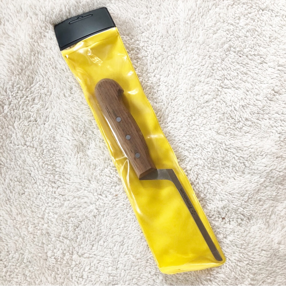 Formaticum Cheese Knife